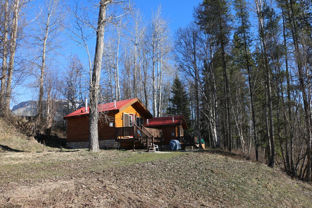 Rocky Mountain Cabins And Home Golden Dış mekan fotoğraf